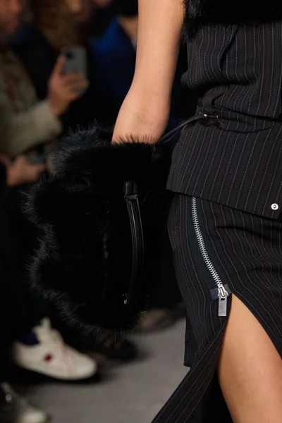 Look 63